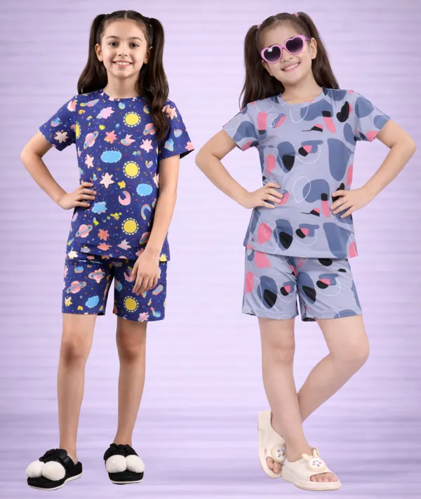 Cotton_Short_Sleeve_Printed_T-Shirt_&_Shorts_Set_For_Girls