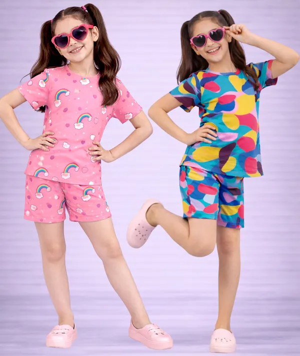Multicolor_Cotton_Regular_Fit_T-Shirt_&_Shorts_Set_For_Girls