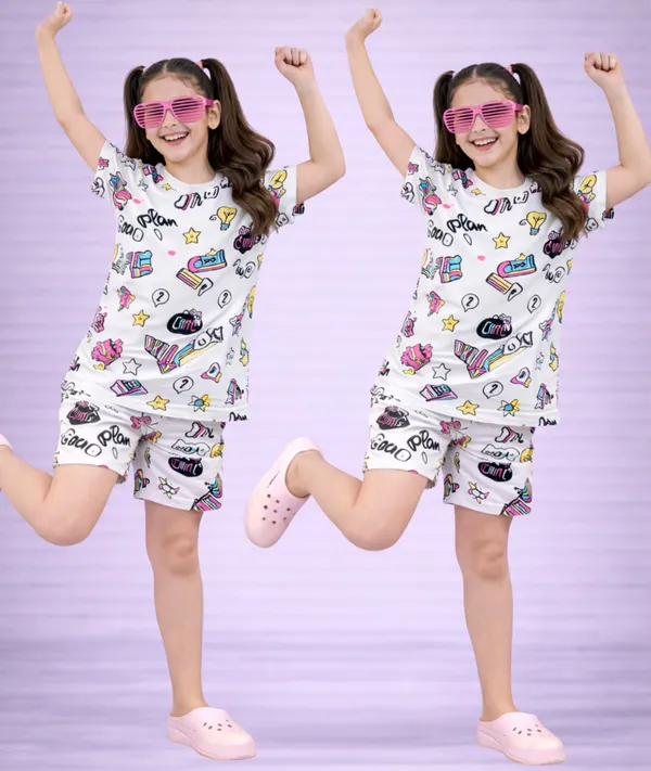 White_Cotton_Short_Sleeve_Printed_T-Shirt_&_Shorts_Set_For_Girls