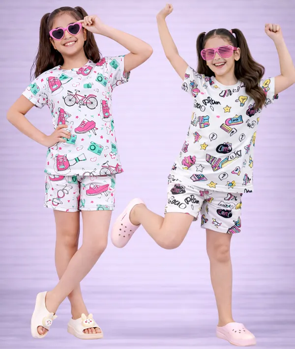 Multicolor_Cotton_Printed_Regular_Fit_T-Shirt_&_Shorts_Set_For_Girls