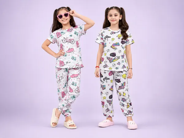 White_Cotton_Printed_Pajama_Set_For_Girls