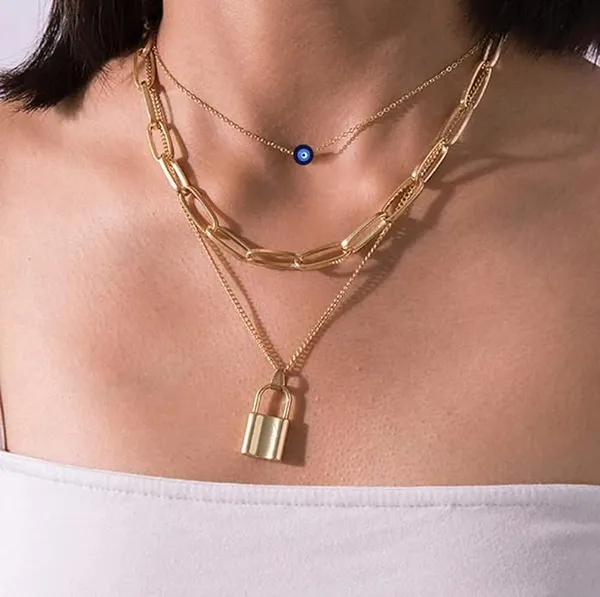 Multi_Layer_Necklace_With_Lock_Pendant