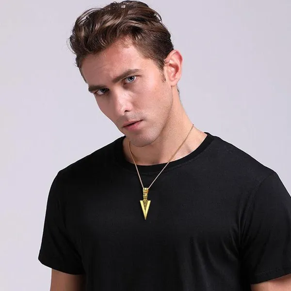 Metal_Arrow_Pendant_Necklace_For_Men