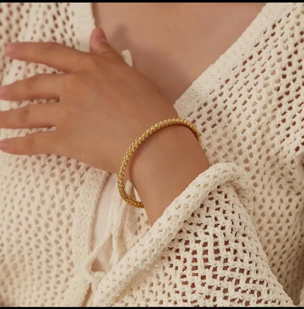 Charm_Bracelet_For_Women
