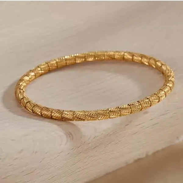 Charm_Bracelet_For_Women