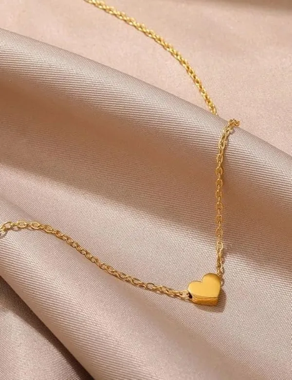Heart_Pendant_Necklace_For_Women