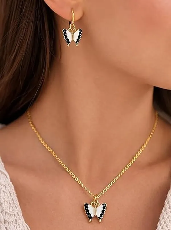 Stainless_Steel_Pendant_Necklace_And_Earrings_Set