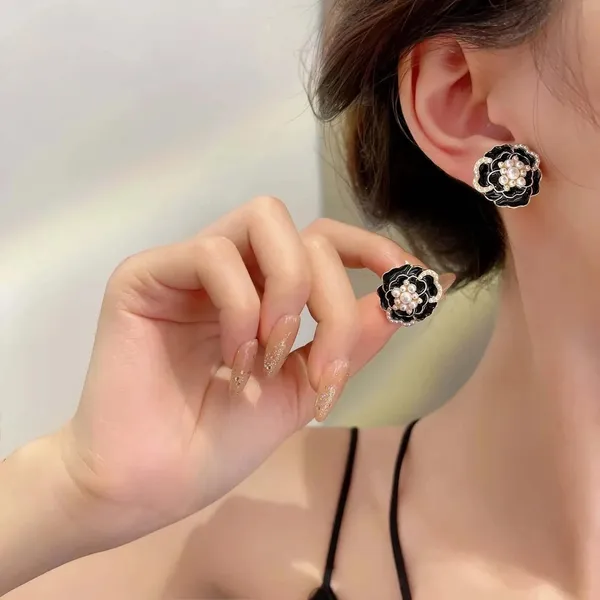 Women_S_Gold_Plated_Stud_Earrings