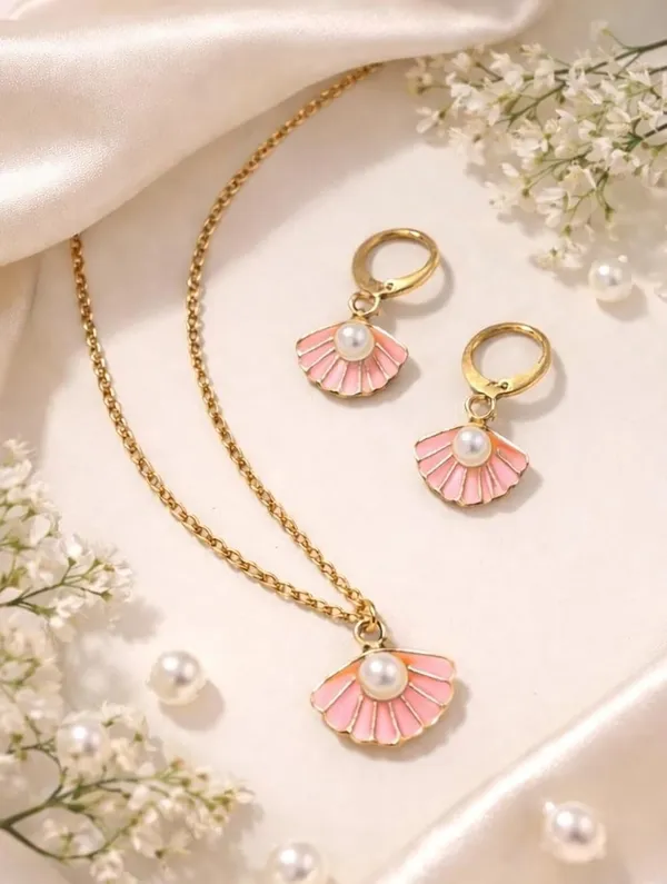 Shell_Pearl_Pendant_Necklace_And_Earrings_Set_For_Women