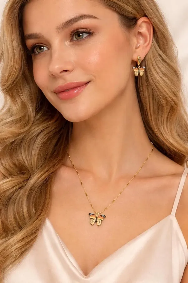 Butterfly_Pendant_Necklace_And_Earrings_Set