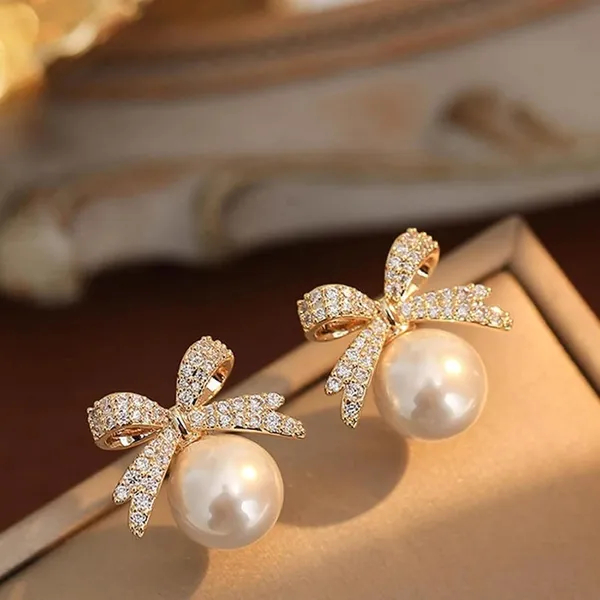 Pearl_Bow_Stud_Earrings