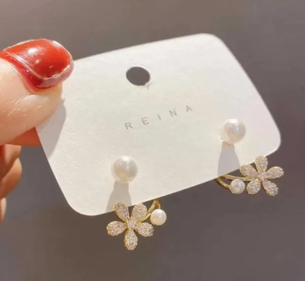 Pearl_Flower_Stud_Earrings