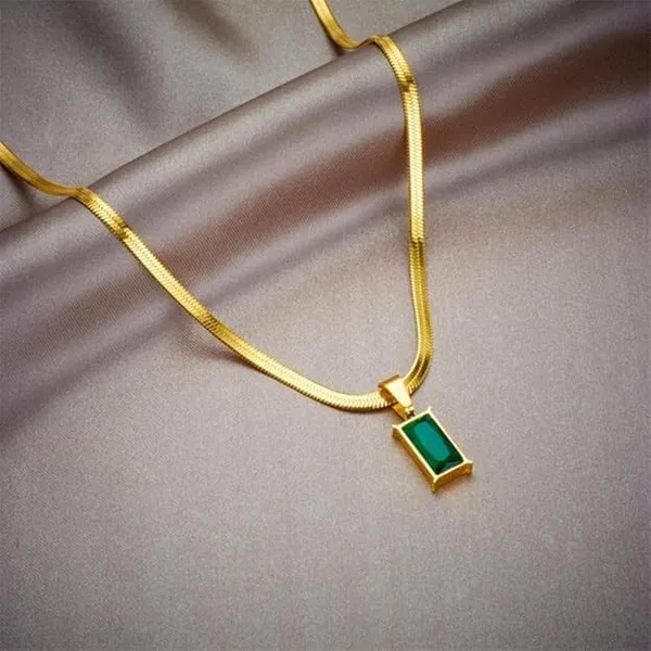 Emerald_Cut_Pendant_Snake_Chain_Necklace