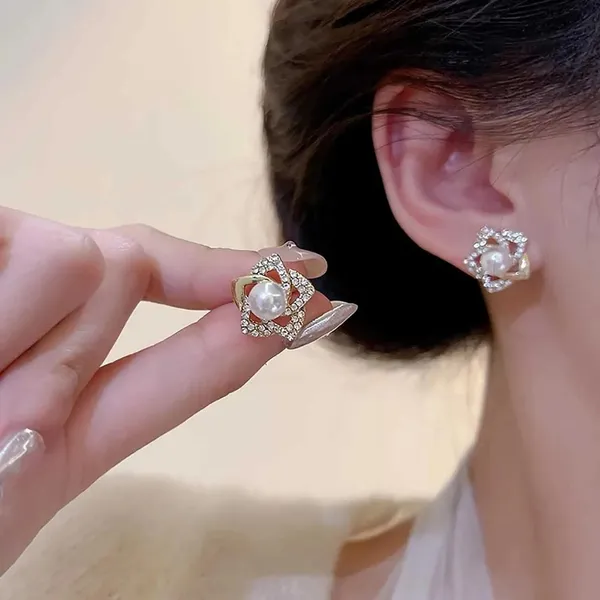 Crystal_Pearl_Stud_Drop_Earrings