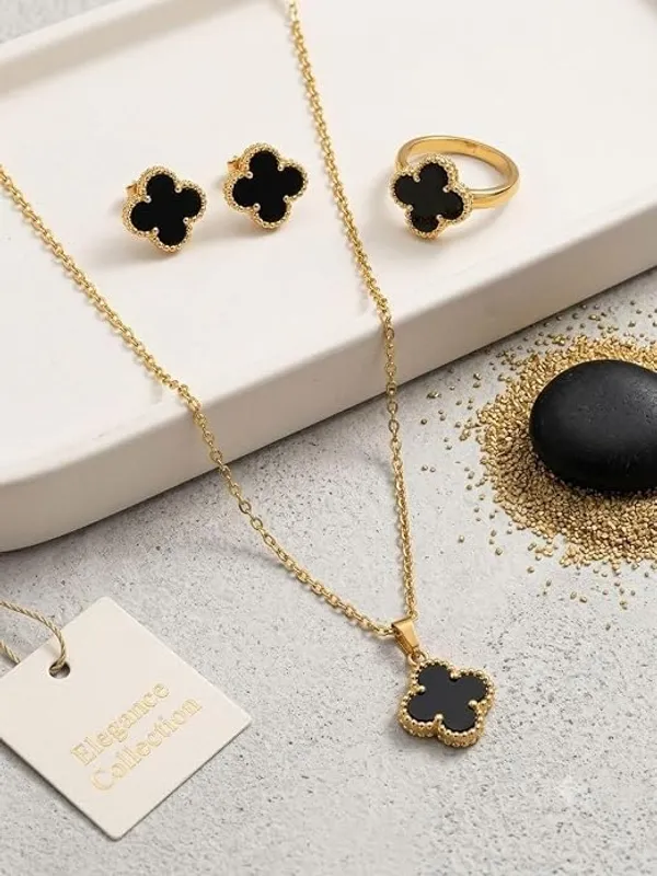 Black_Clover_Jewelry_Set