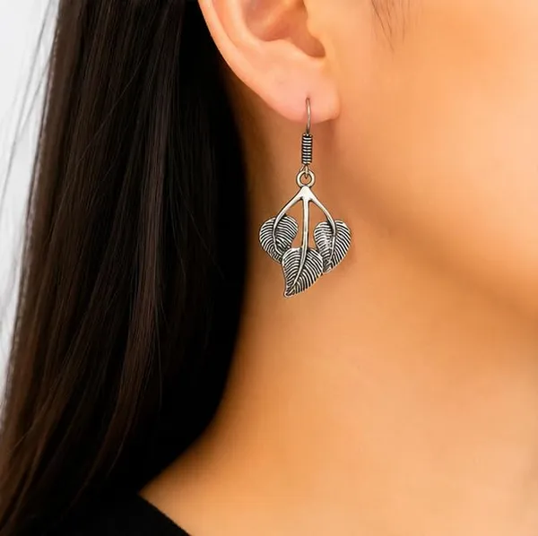 Leaf_Dangle_Earrings