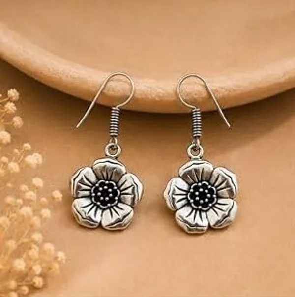 Floral_Dangle_Earrings