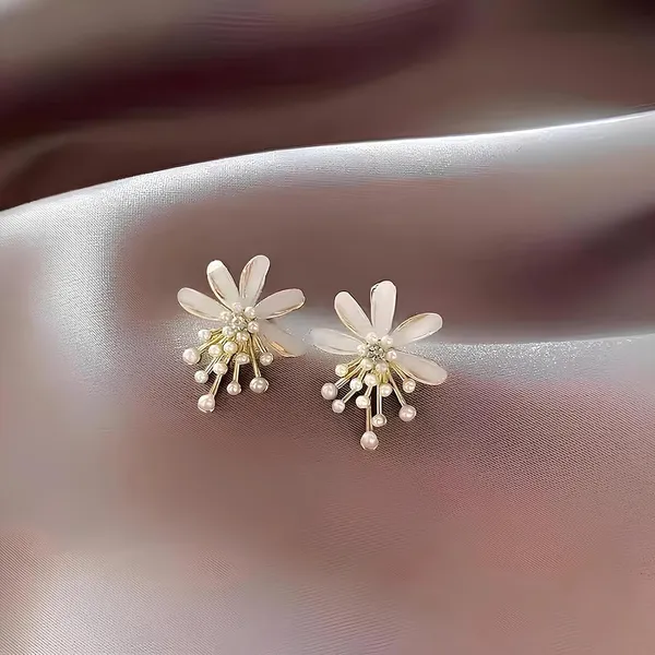 Gold_Plated_Women_S_Stud_Earrings
