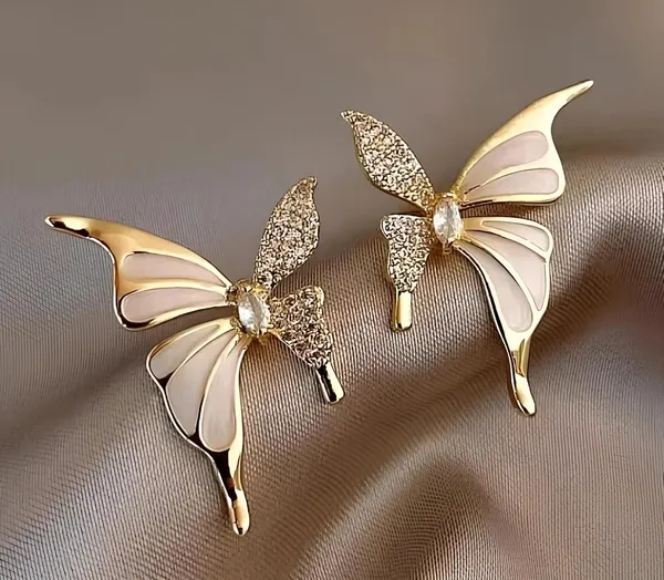 Gold_Plated_Women_S_Stud_Earrings