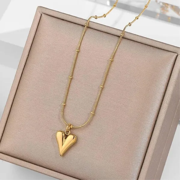 Heart_Locket_Pendant_Necklace_For_Women