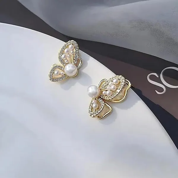 Alloy_Jewellery_Set_With_Necklace_And_Earrings