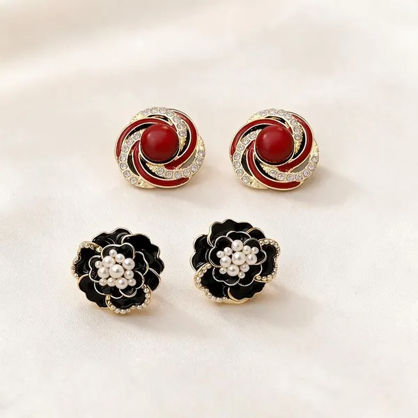 Women_S_Gold_Plated_Stud_Earrings_Set_Of_2