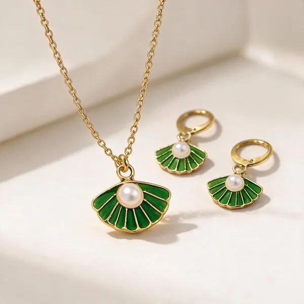 Shell_Pearl_Pendant_Necklace_And_Earrings_Set
