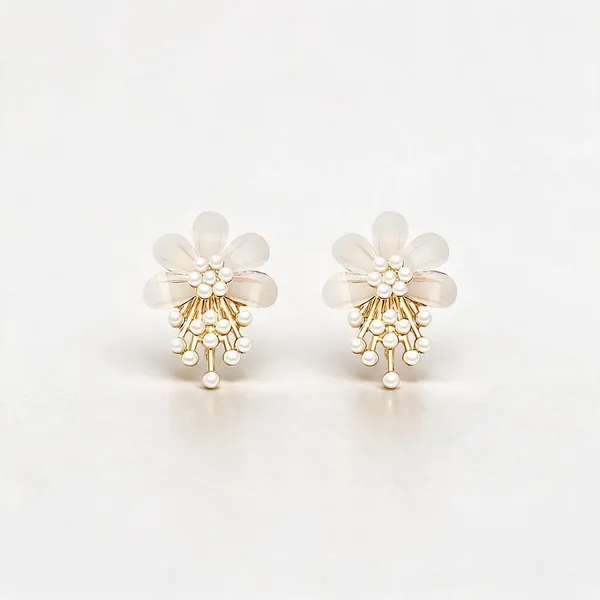 Floral_Pearl_Stud_Earrings