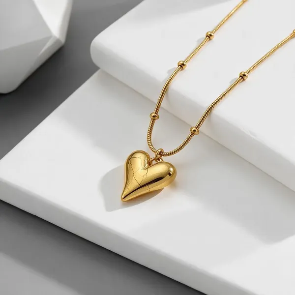 Heart_Locket_Pendant_Necklace_For_Women_Set_Of_2