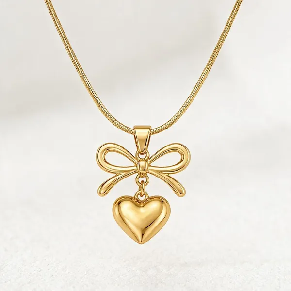 Heart_Pendant_Necklace_With_Bow_Design