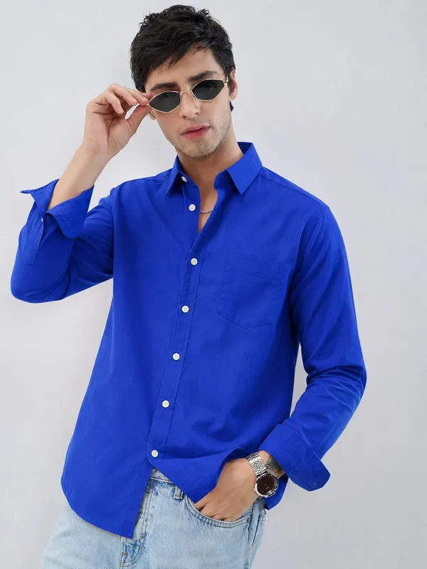 Blue_Cotton_Relaxed_Fit_Solid_Shirt_For_Men