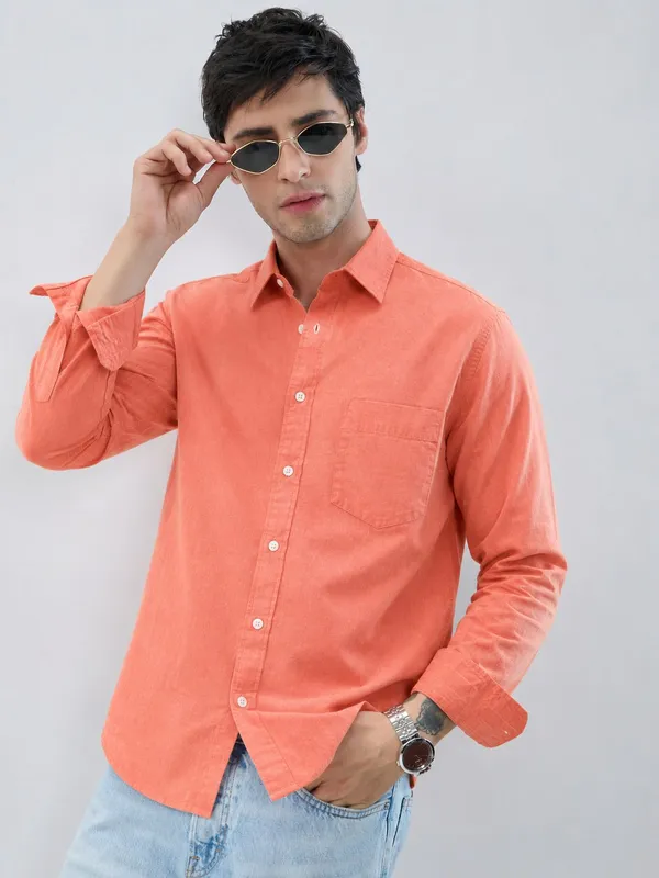 Coral_Cotton_Relaxed_Fit_Solid_Shirt_For_Men