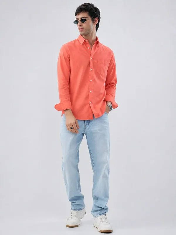 Coral_Cotton_Relaxed_Fit_Solid_Shirt_For_Men