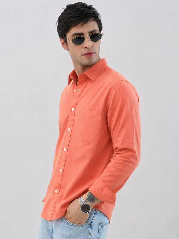 Coral_Cotton_Relaxed_Fit_Solid_Shirt_For_Men