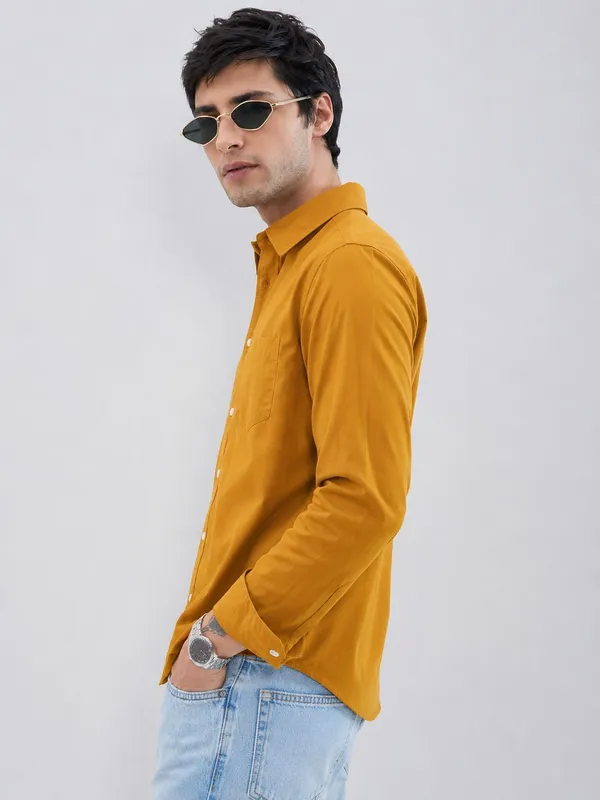 Mustard_Cotton_Regular_Fit_Solid_Shirt_For_Men
