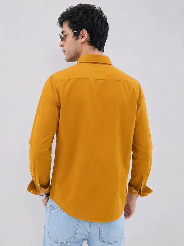 Mustard_Cotton_Regular_Fit_Solid_Shirt_For_Men