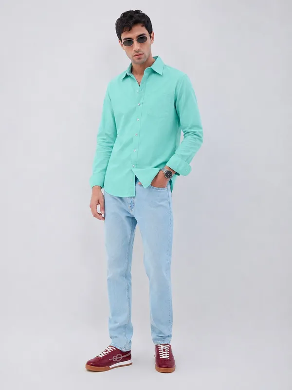 Turquoise_Blue_Cotton_Regular_Fit_Solid_Shirt_For_Men