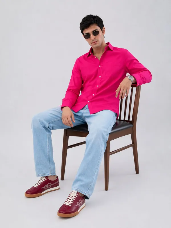 Rose_Pink_Cotton_Regular_Fit_Solid_Shirt_For_Men