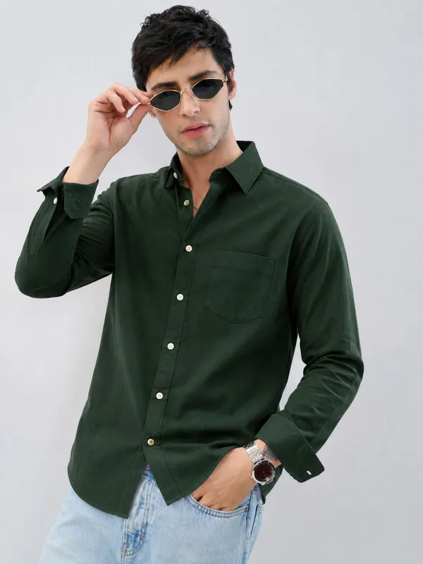 Green_Cotton_Regular_Fit_Solid_Shirt_For_Men