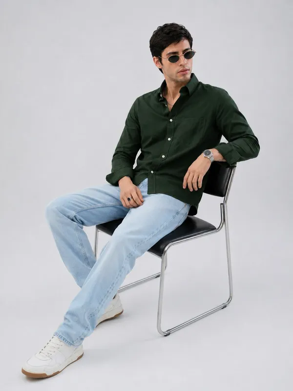 Green_Cotton_Regular_Fit_Solid_Shirt_For_Men