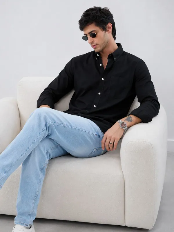 Netto_Uomo_Men_Solid_Casual_Black_Shirt