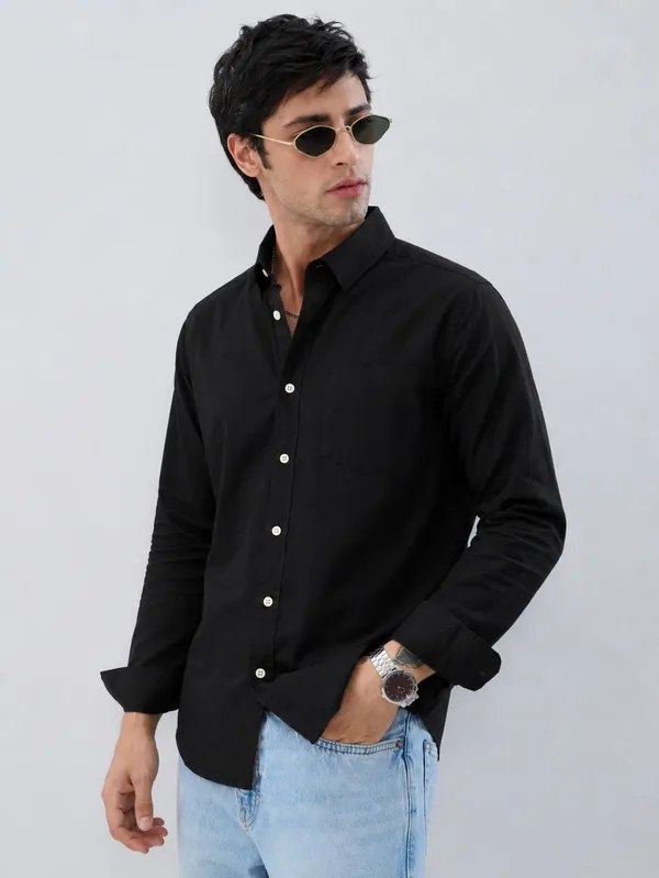 Netto_Uomo_Men_Solid_Casual_Black_Shirt