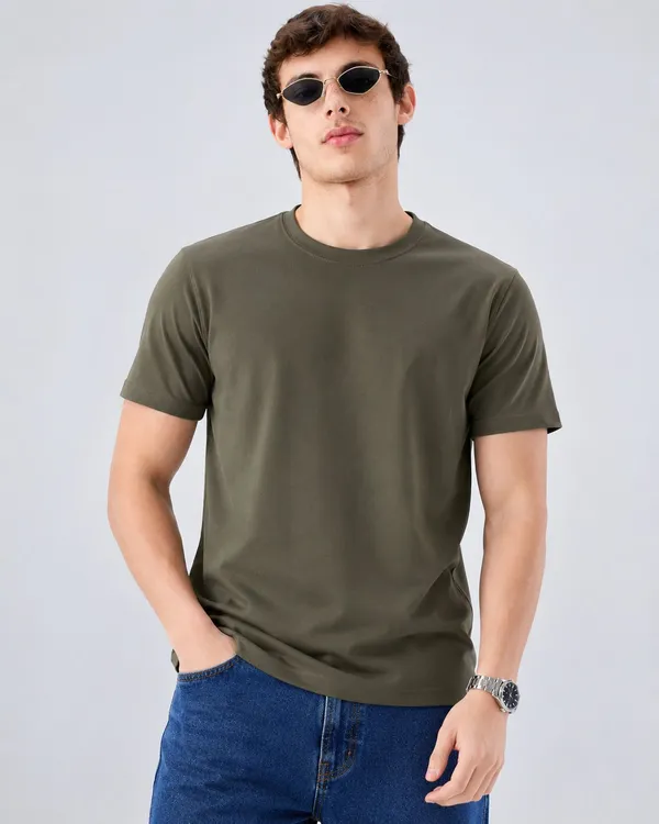Olive_Green_Cotton_Regular_Fit_Solid_T_Shirt_For_Men