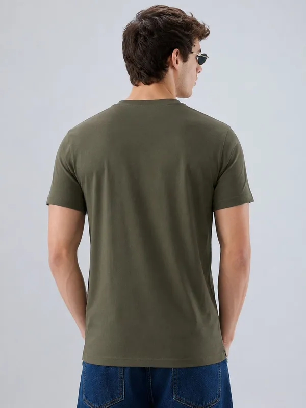 Olive_Green_Cotton_Regular_Fit_Solid_T_Shirt_For_Men