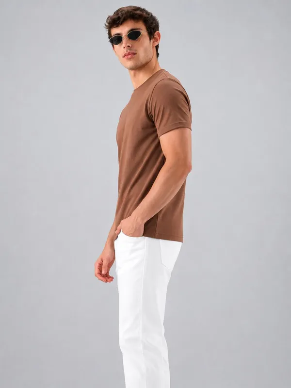 Brown_Cotton_Regular_Fit_Solid_T_Shirt_For_Men