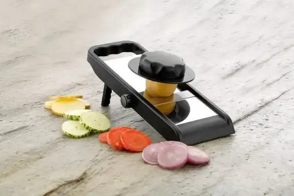 AMBA'R_Veggie_Prep_Duo_–_4-in-1_Grater_Slicer_&_Adjustable_Mandoline_Slicer_Pack_Of_2