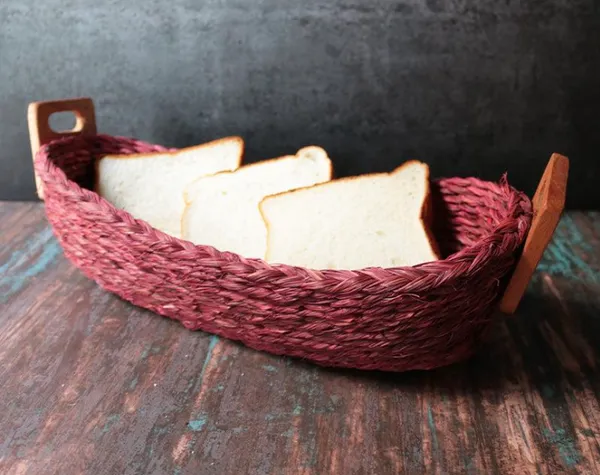 Bread_Basket-_Brown(Wooden_Handles)