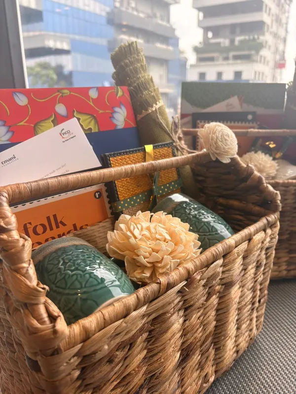 Water_Hyacinth_Hamper_Baskets