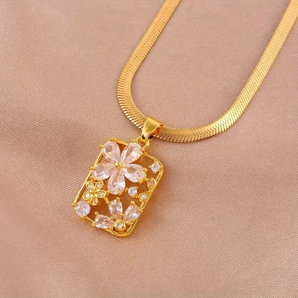 Gold_Tone_Floral_Pendant_Necklace_for_Women