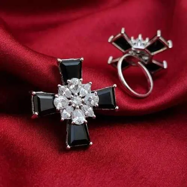 Black_Stone_Cross_Ring_for_Women